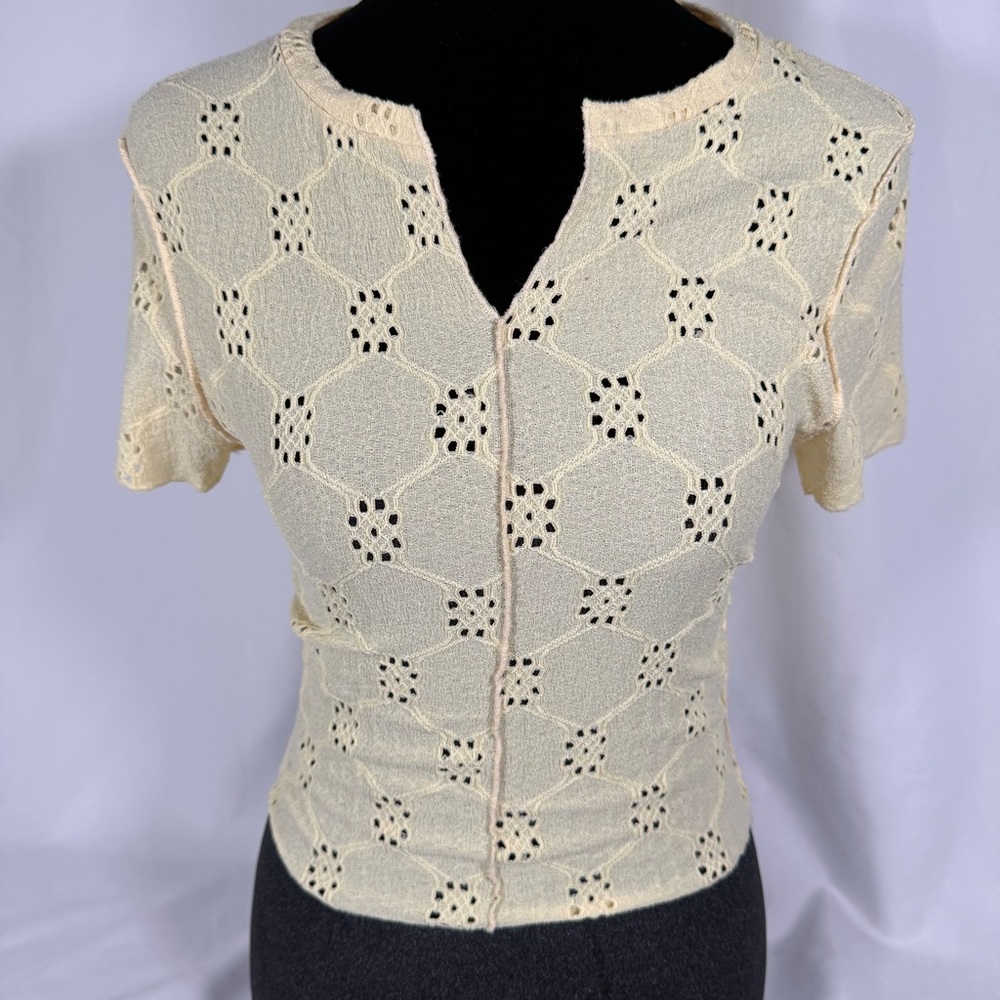 Pale yellow Eyelet Knit Short Sleeve Crop Top with Notch Neck